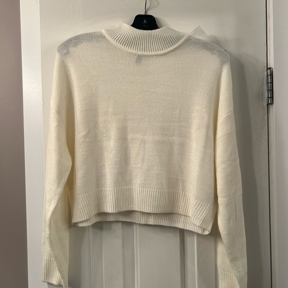 H&M white mock neck sweater NWT